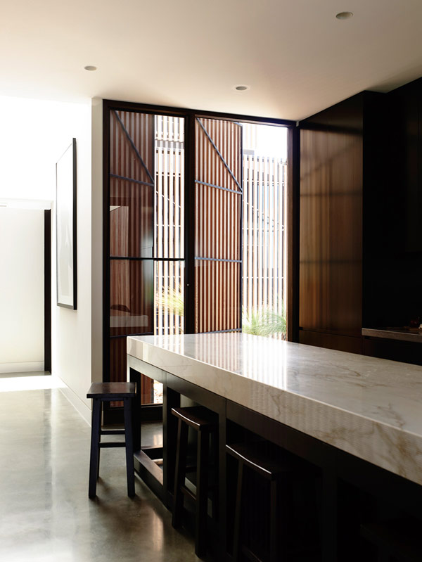 Robust Coastal Residence in Australia