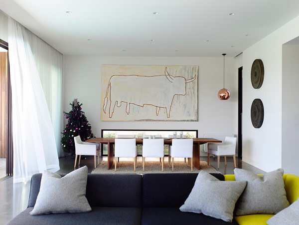 Robust Coastal Residence in Australia