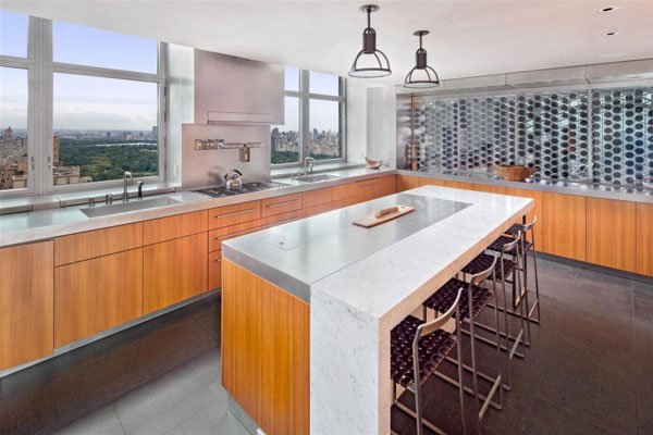 Spectacular Manhattan Penthouse With Impressive City Views