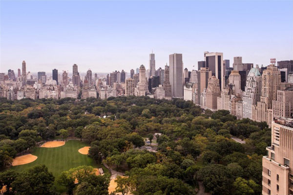 Spectacular Manhattan Penthouse With Impressive City Views