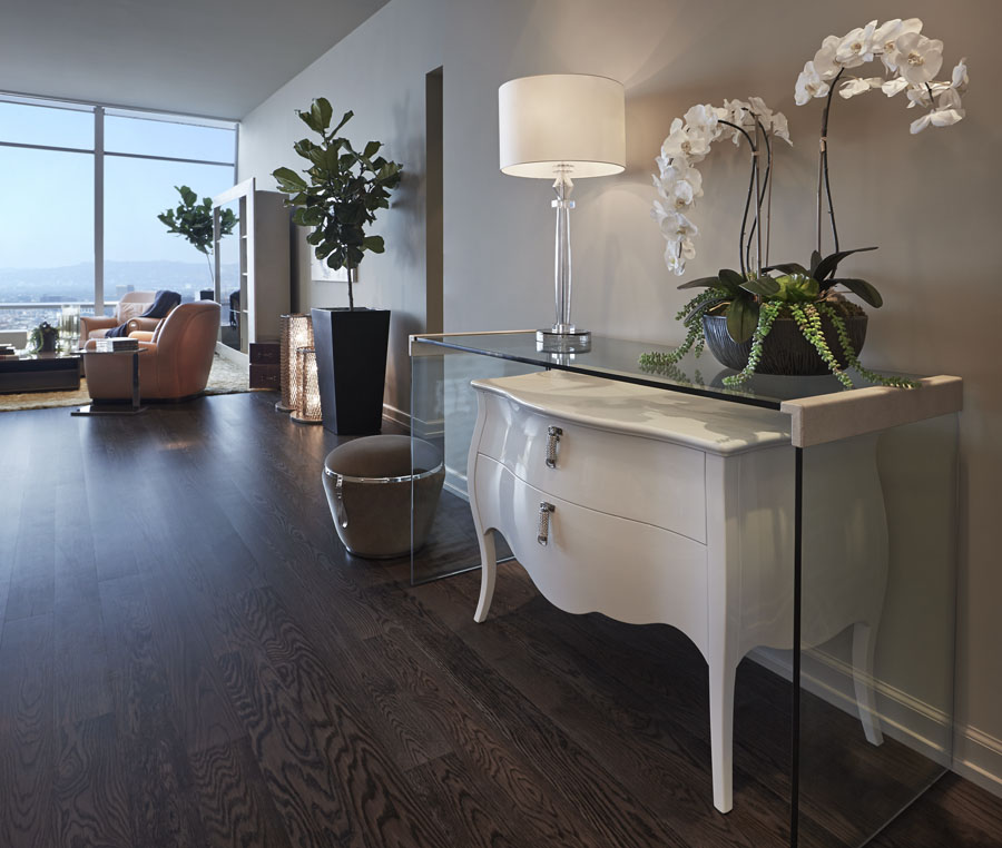 Striking Penthouse on the 50th Floor