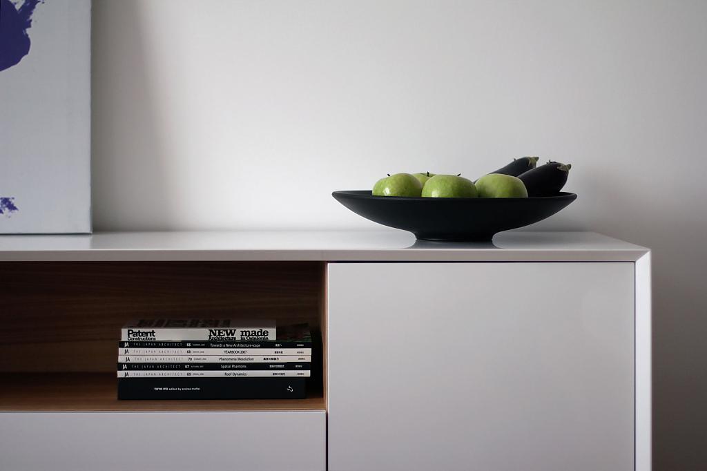 Studio Apartment by Lugerin