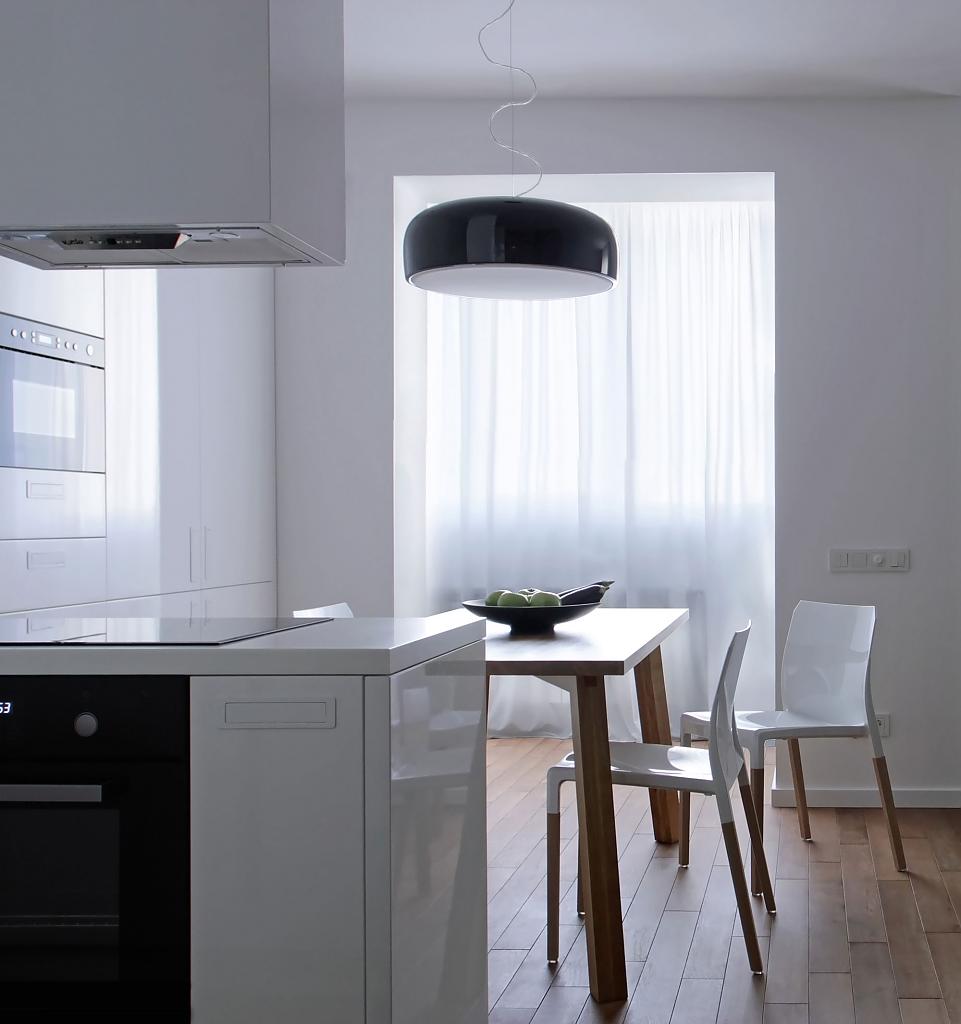 Studio Apartment by Lugerin