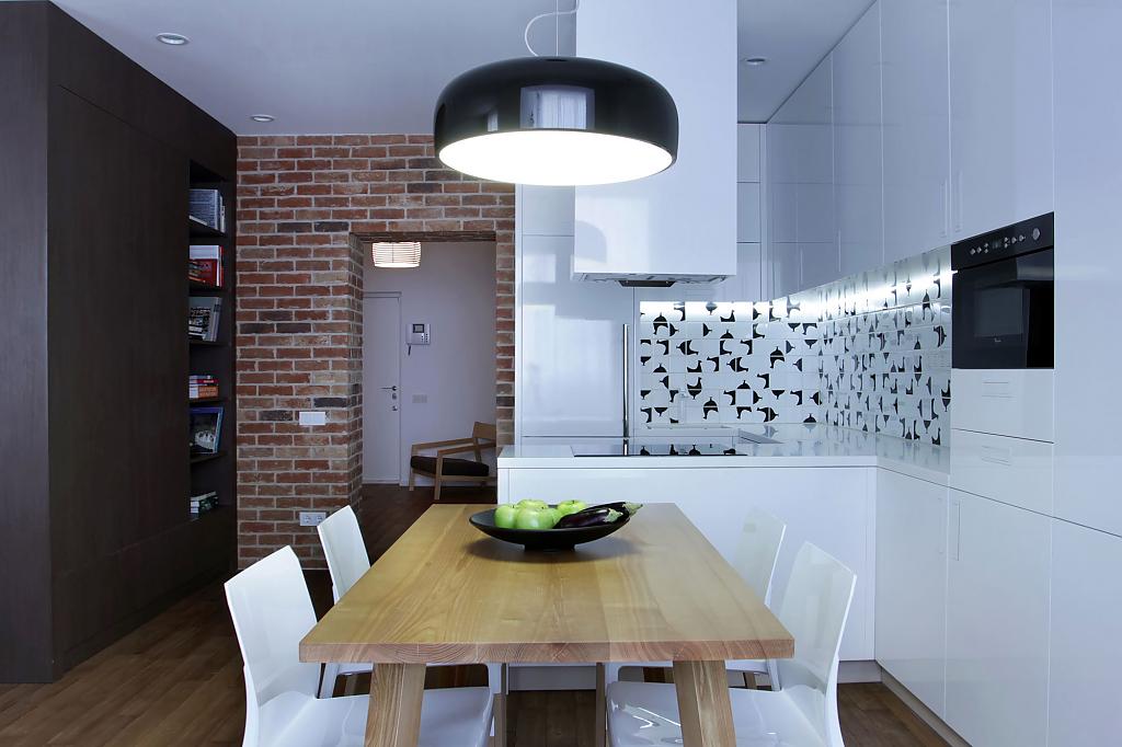Studio Apartment by Lugerin