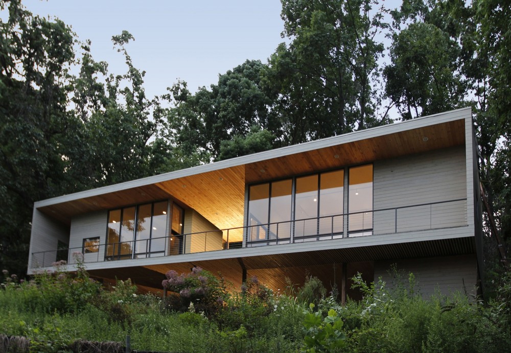 Artist Studio Building by Hanrahan Meyer