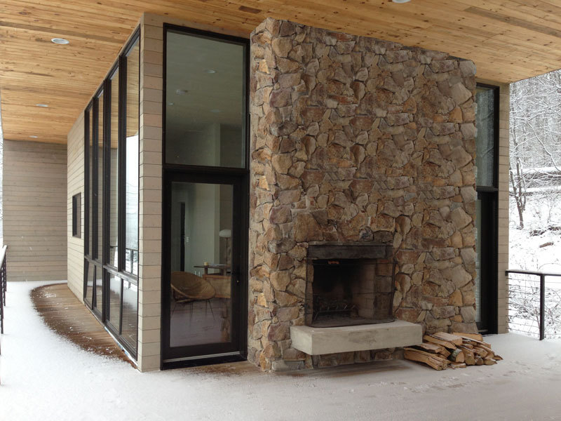 Artist Studio Building by Hanrahan Meyer
