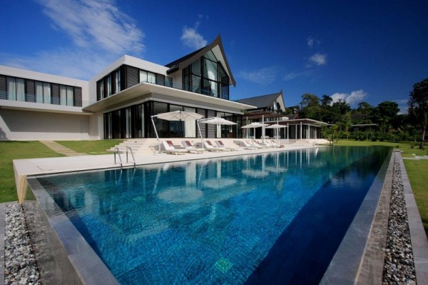 stunning-beach-residence-phuket-thailand-01