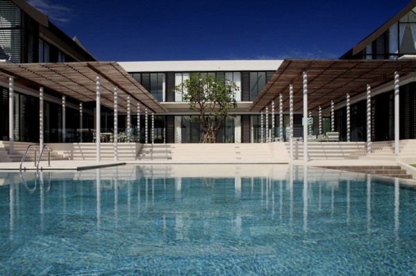 stunning-beach-residence-phuket-thailand-05