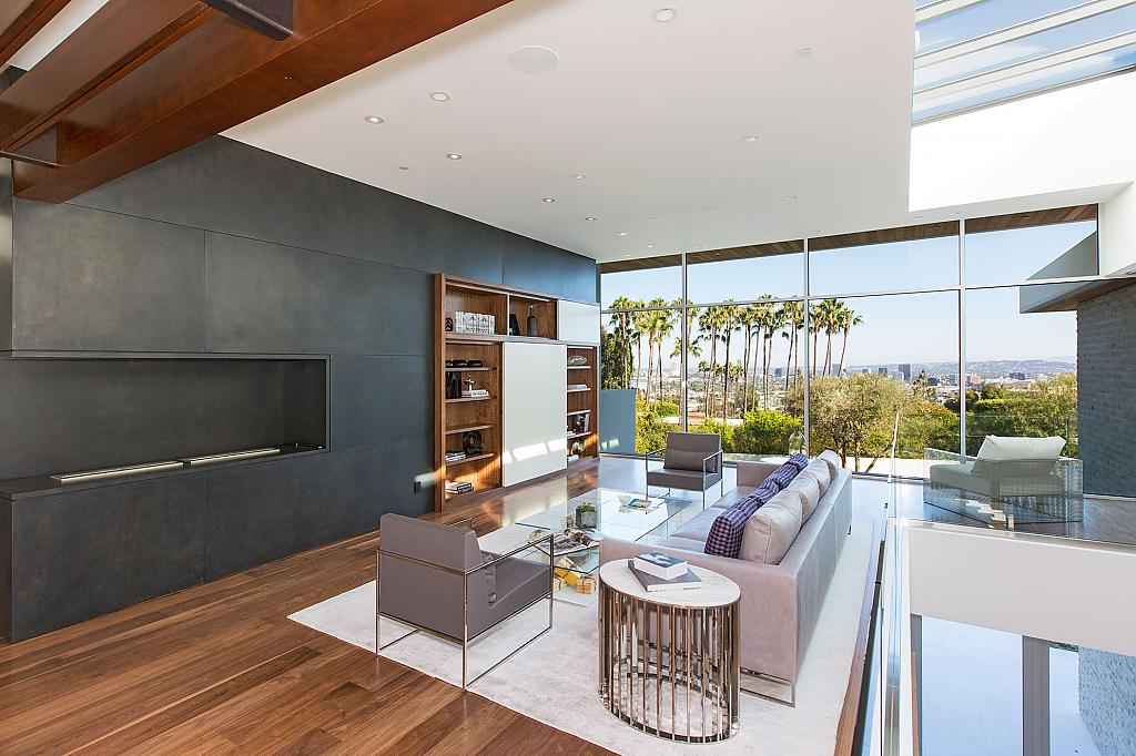 Stunning Estate on Sunset Strip