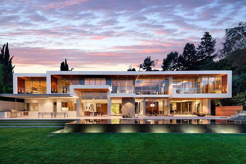Stunning Estate on Sunset Strip