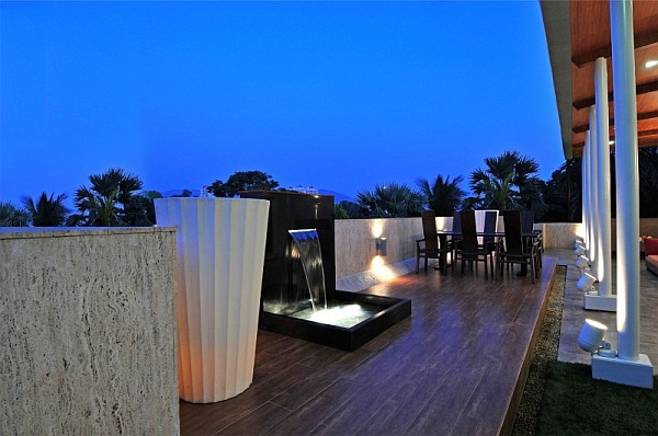 Stylish Contemporary Home in India Revamped with Lavish Interiors