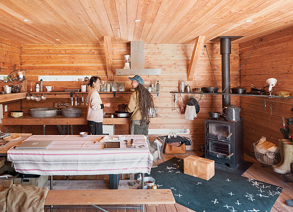 Sustainable Weekend Retreat Shines