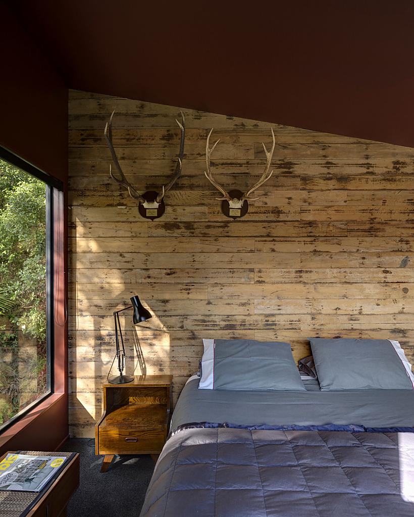 Unusual Tree House in New Zealand