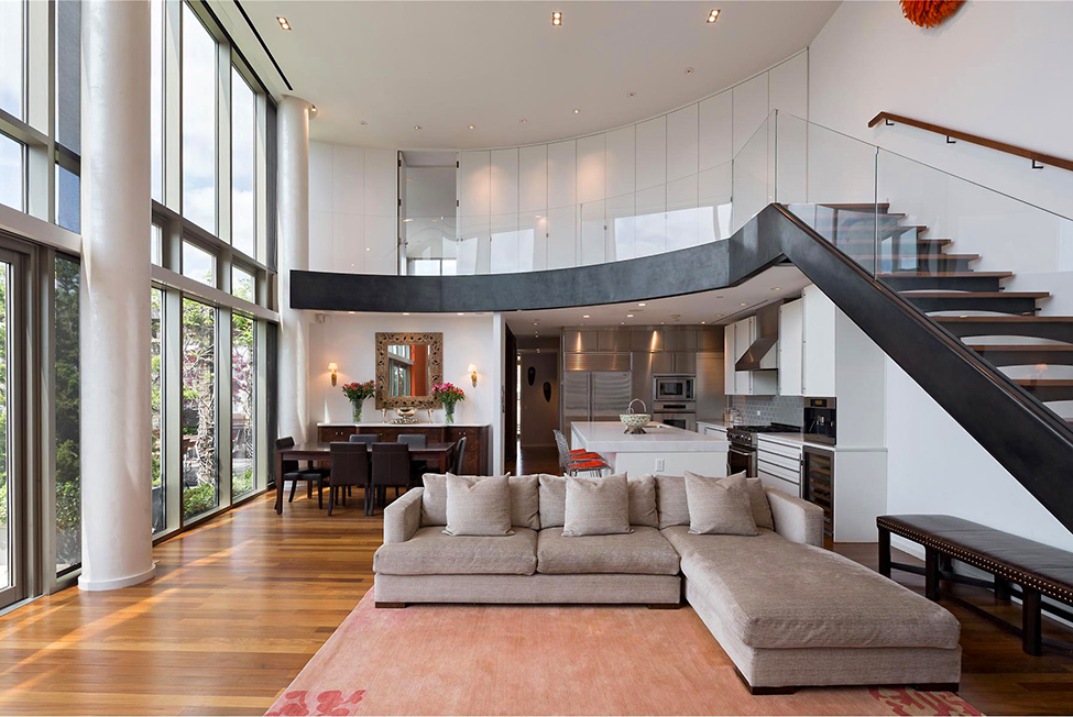 wo-Story Penthouse