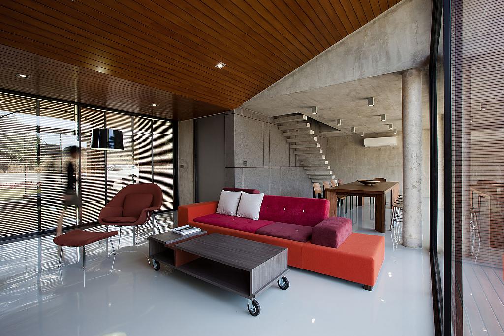 W House by IDIN Architects