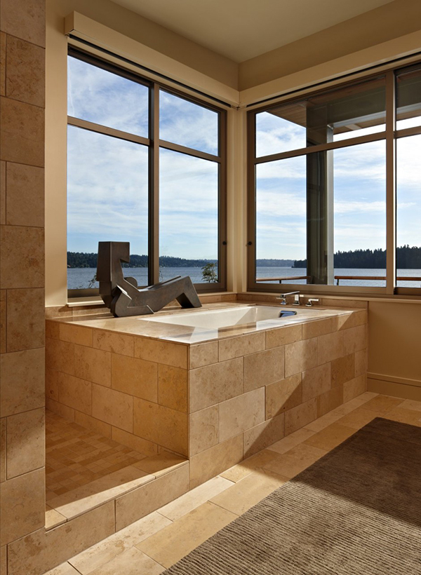 Waterfront Residence Envisioned As a Romantic and Relaxing Settlement