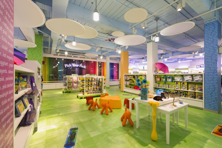 crayola-retail-store-idl-worldwide-reztark-design-easton-pennsylvania-05