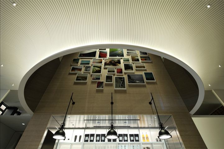 intersect-by-lexus-flagship-by-wonderwall-tokyo-japan-03