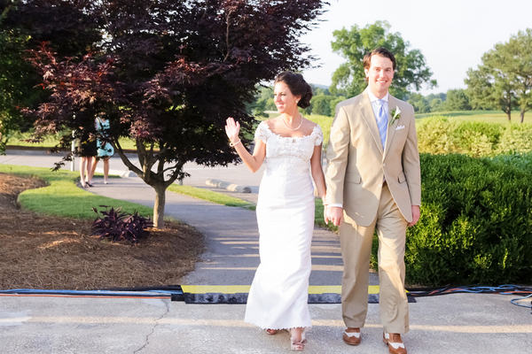 pretty-spring-outdoor-wedding-22