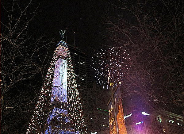 the-circle-of-lights-at-monument-circle1