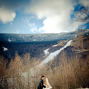 twin-sisters-winter-wedding-17