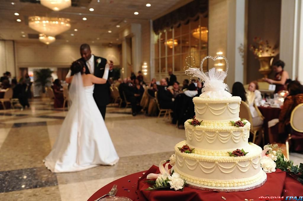 cutting-the-cake-ceremony-03