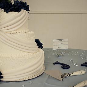 cutting-the-cake-ceremony-12