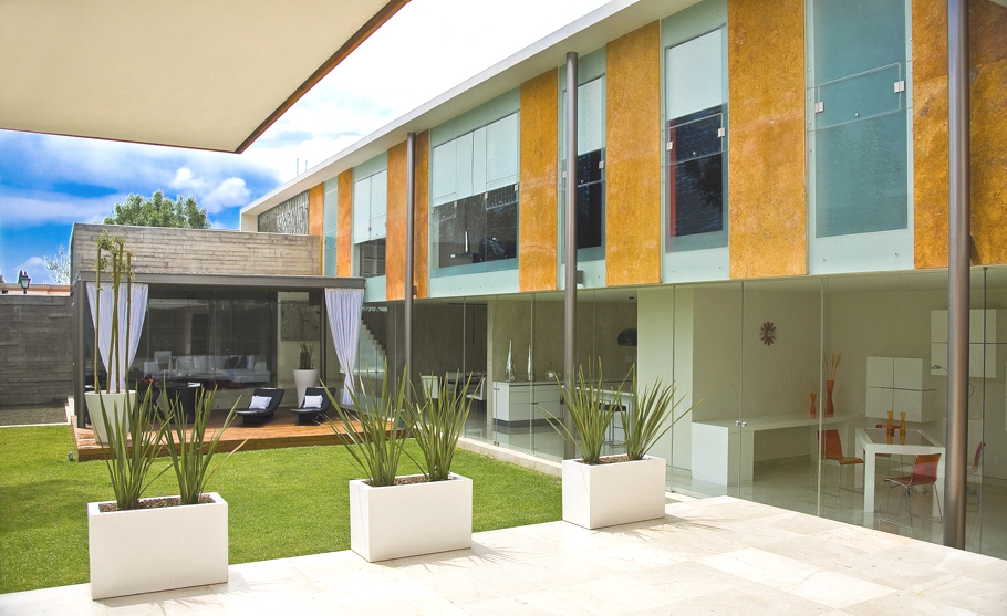 house-divided-into-separate-volumes-mexico-03
