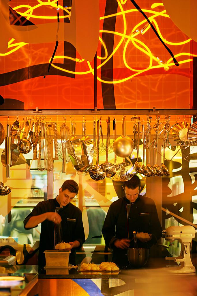 miss-ko-restaurant-in-paris-06