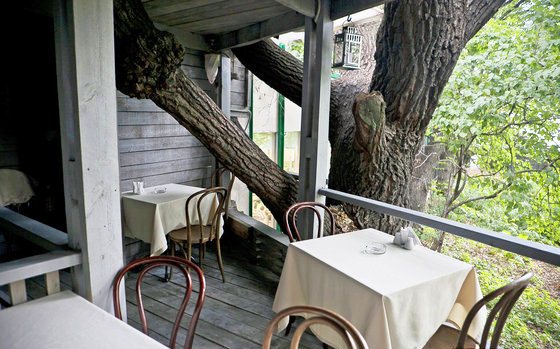 club-restaurant-madame-gallifet-01