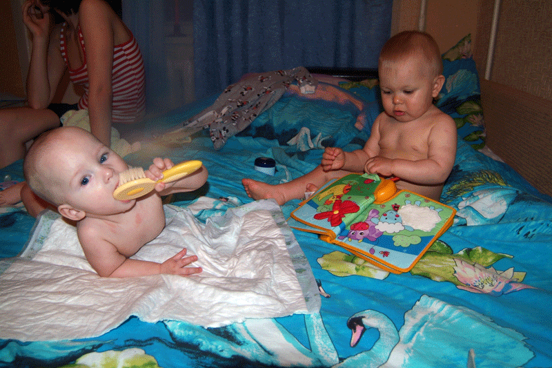 Каждый занят своим делом