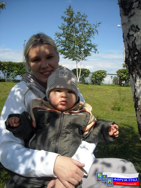 Под березкой