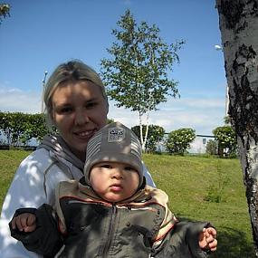 Под березкой