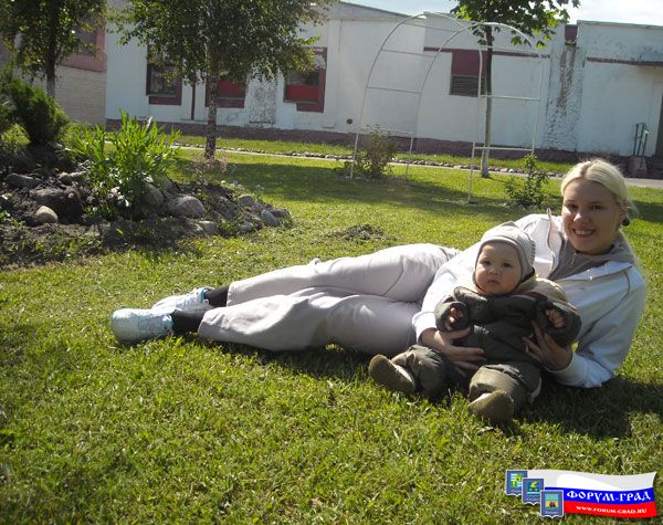 Хорошо полежать на травке