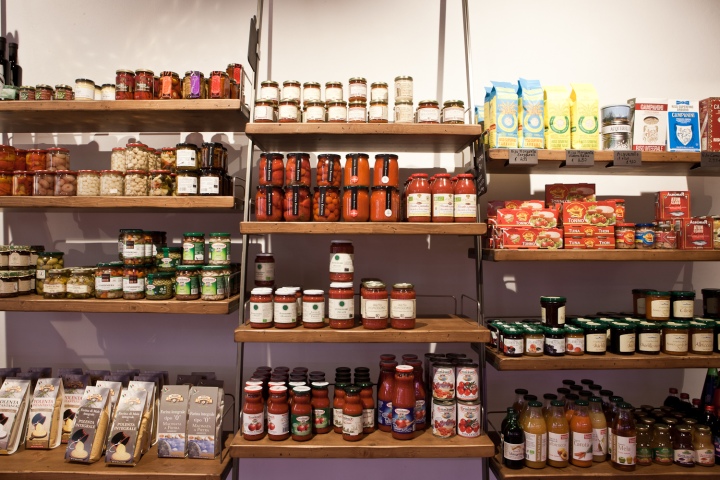 el-bocon-del-prete-food-store-italy-16