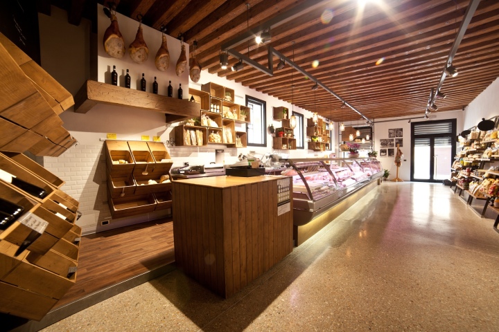 el-bocon-del-prete-food-store-italy-27