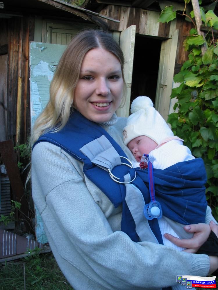 за городом с мамой