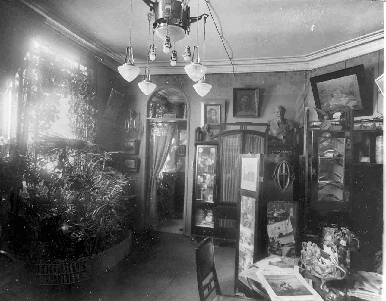 interyer-dorevolyutsionoy-kvartiry-v-peterburge-45