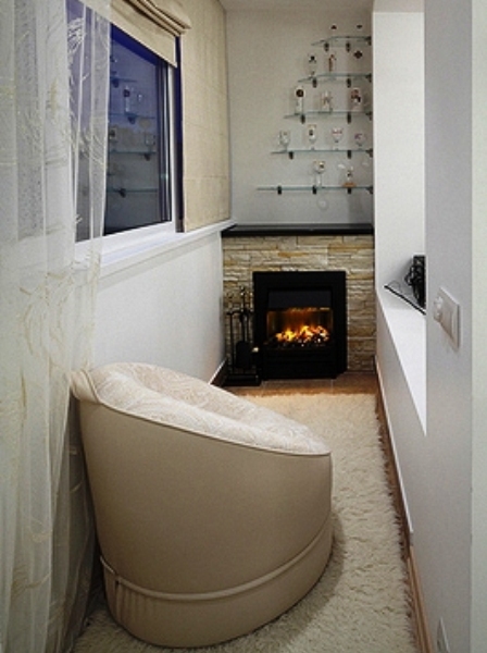 kamin-na-balkone-01