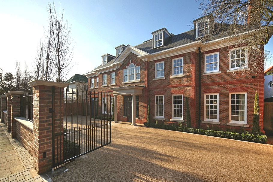 Резиденция Roehampton Gate в Лондоне