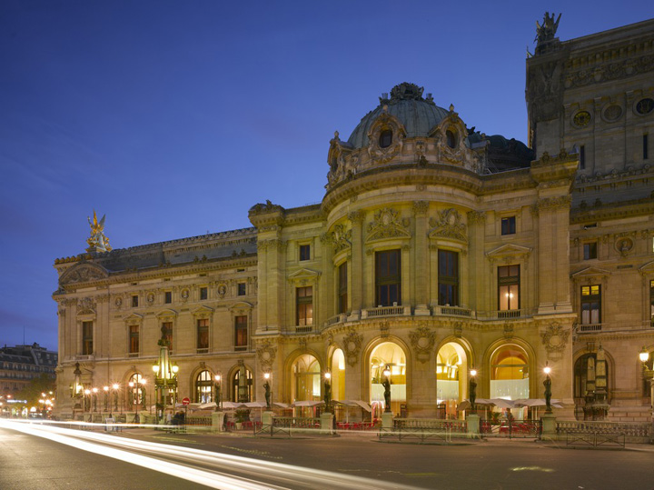 phantom-restaurant-15