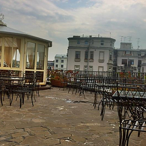 restoran-s-verandoy-na-kryshe-iyerusalim-01