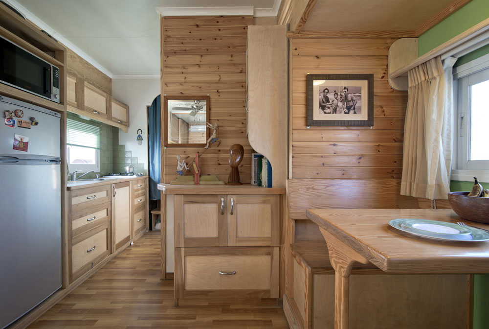 truck-turned-home-04