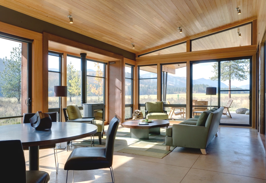 wolf-creek-view-cabin-07