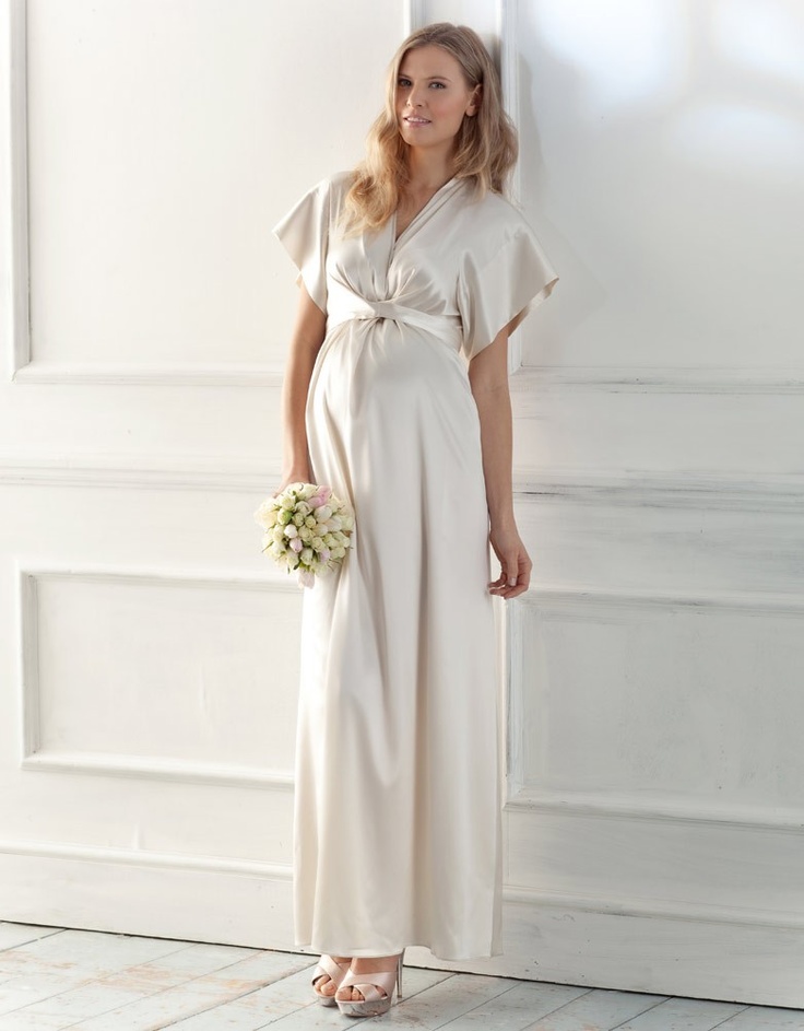 beautiful-maternity-wedding-dresses-10