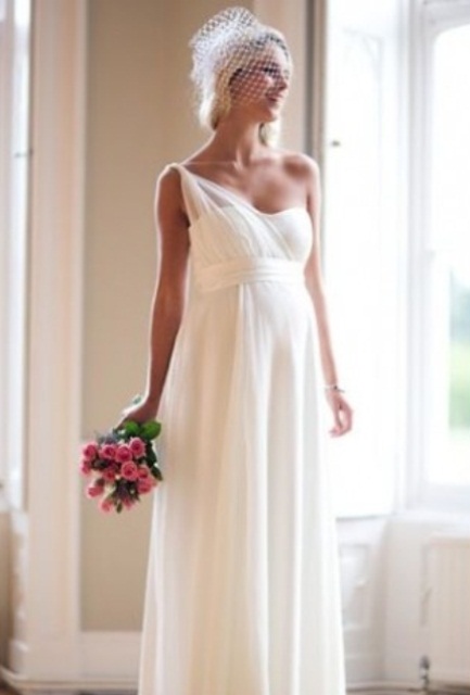 beautiful-maternity-wedding-dresses-14