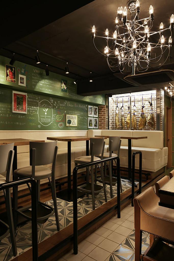 la-oliva-restaurant-doyle-collection-tokyo-04