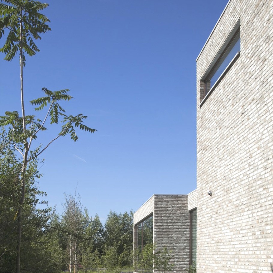 modern-design-villa-hendrikx-netherlands-08