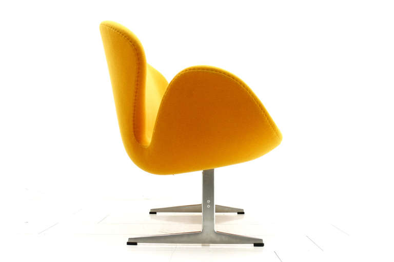 arne-jacobsen-swan sofa-05