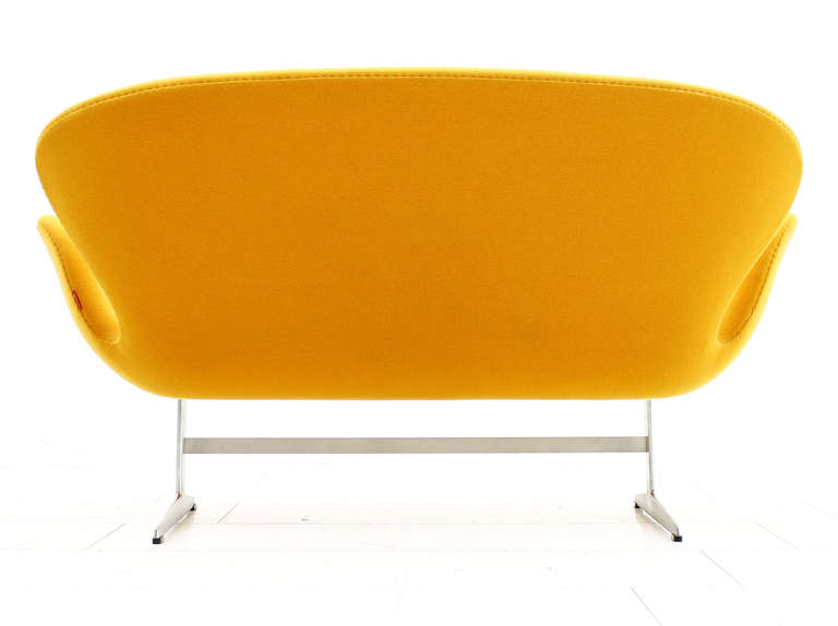 arne-jacobsen-swan sofa-07